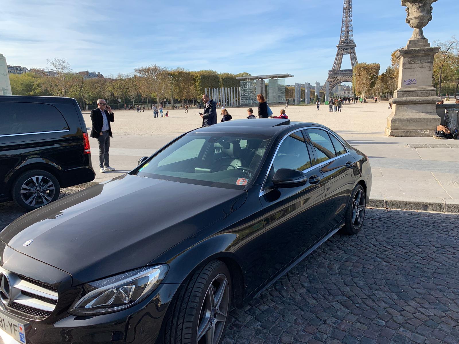 Mercedes Classe C — Nino Transport Paris Tour Eiffel